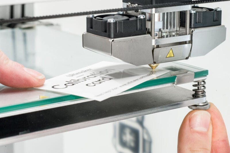 Manual bed leveling paper test with calibration card